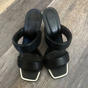 Womens DKNY heels